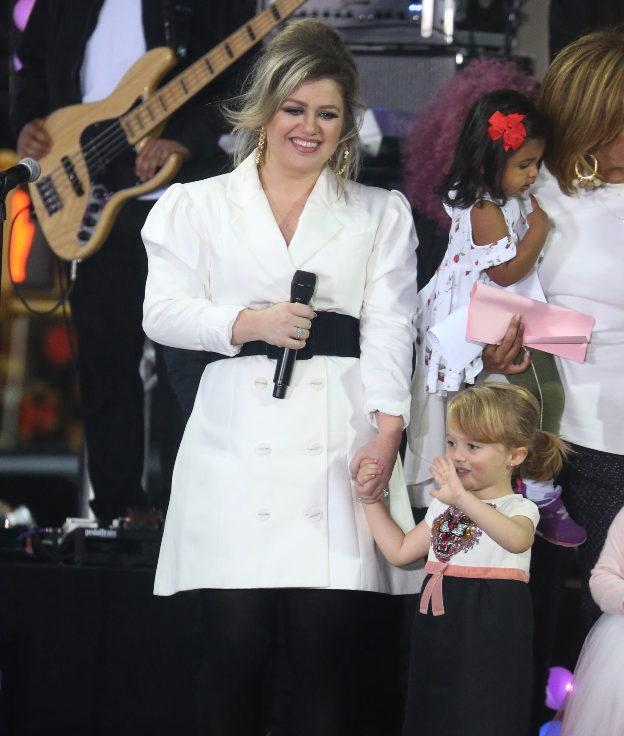 Kelly Clarkson's Ex-Husband Wins A TINY Piece Of Couple's Montana Ranch