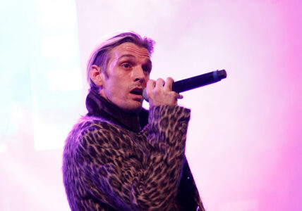 Aaron Carter singing.