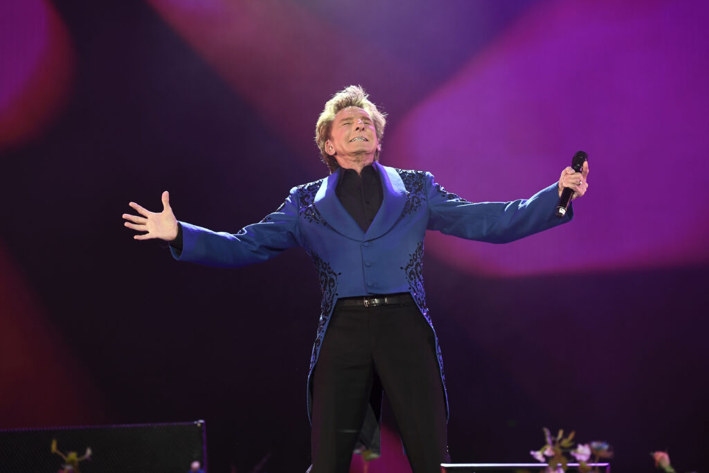 Barry Manilow performing at Proms In The Park 2019
