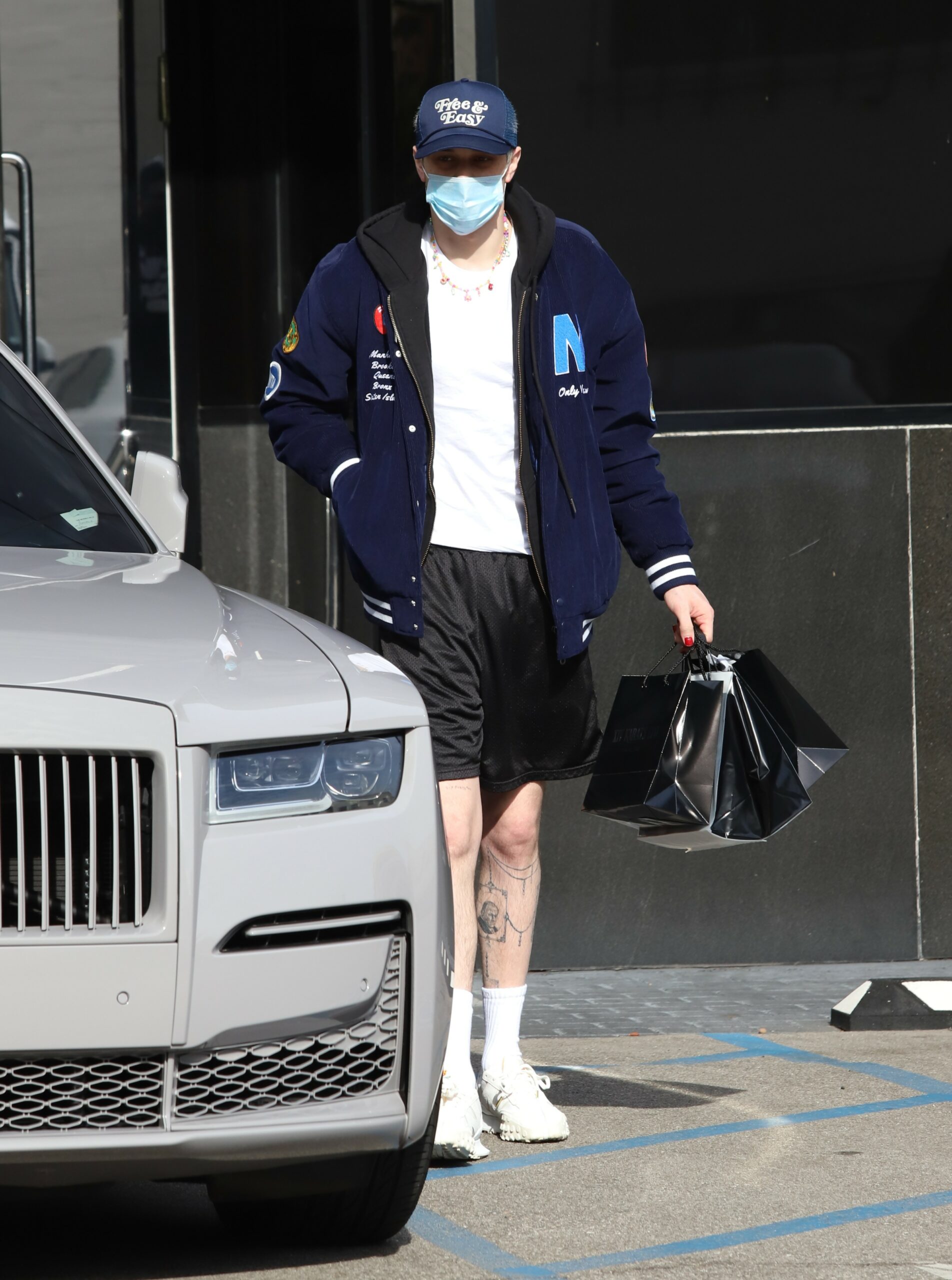 Pete Davidson Dating Kim Kardashian Reportedly Causing Issues At 'SNL'