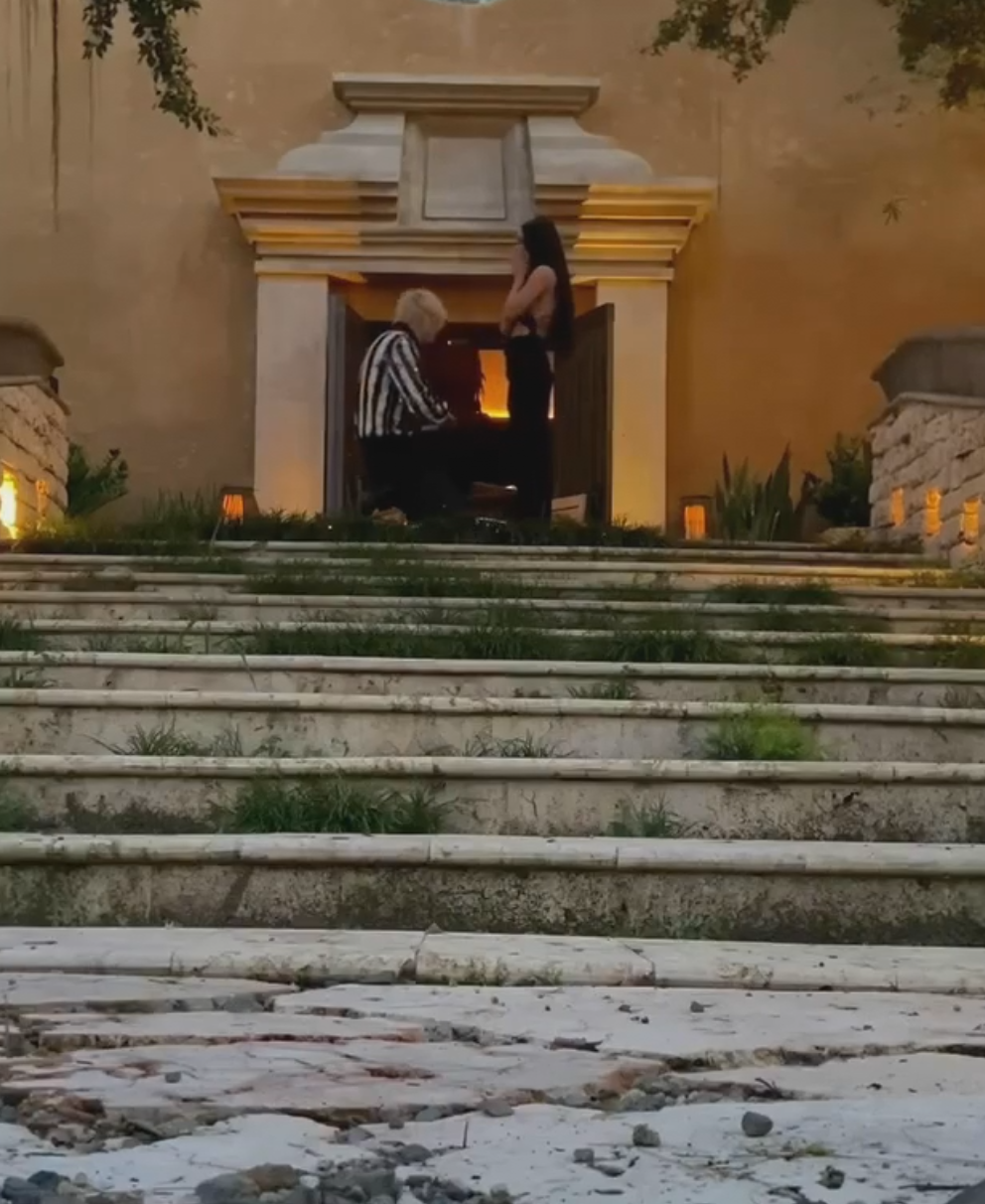 Machine Gun Kelly Flaunts MASSIVE Engagement Ring Given To Megan Fox! 