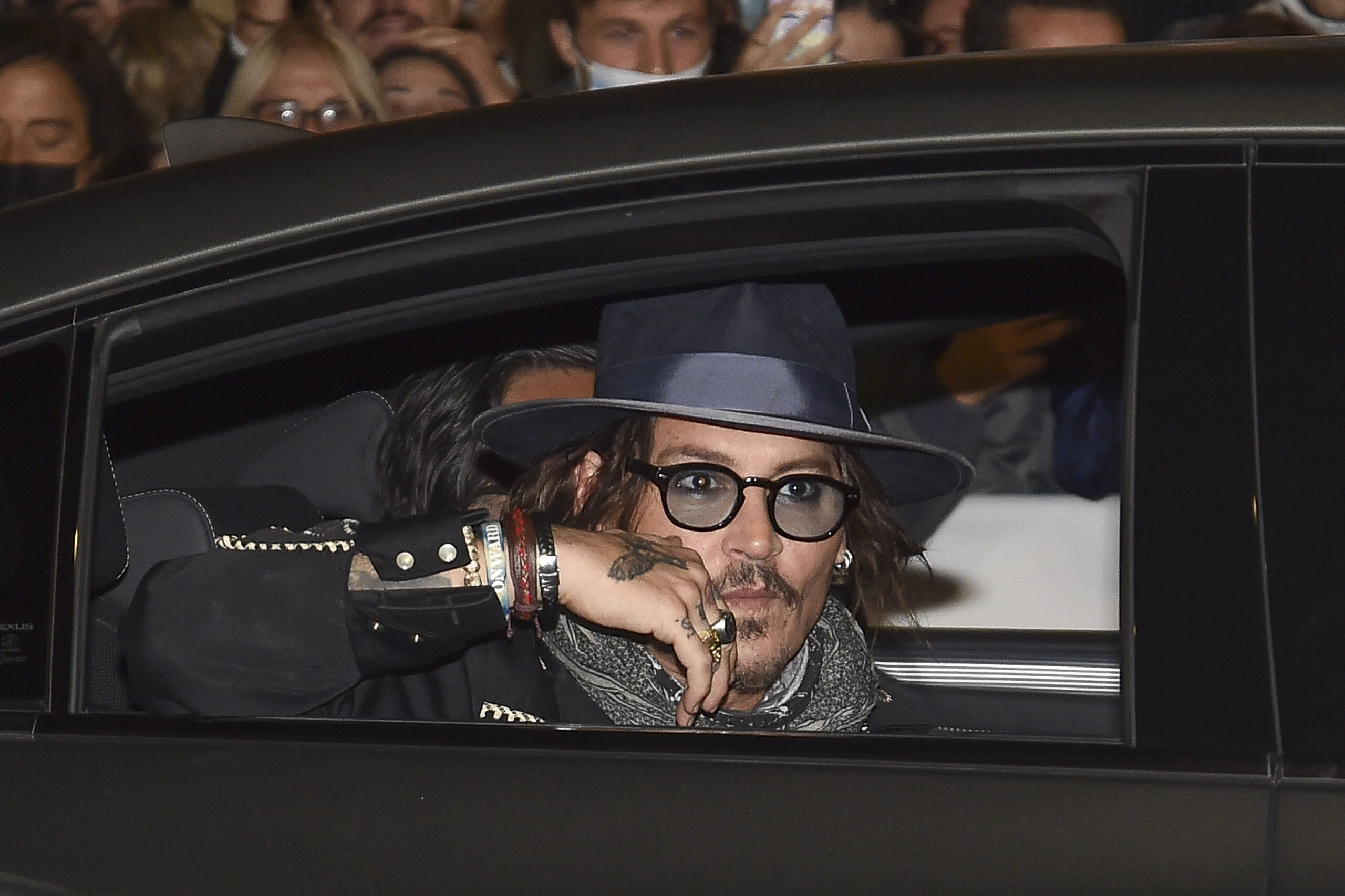 Johnny Depp and Mira Sorvino attend the red carpet of Depp apos s master class at the Auditorium della Conciliazione for the Rome Film Festival