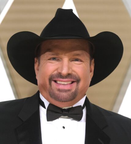 Garth Brooks at the The 53rd Annual CMA Awards - Arrivals