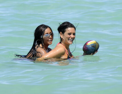 Jersey Shore cast members Nicole quot Snooki quot Polizzi Jenni quot JWoww quot Farley Paul quot DJ Pauly D quot DelVecchio and Vinny Guadagnino rock the beach in Miami