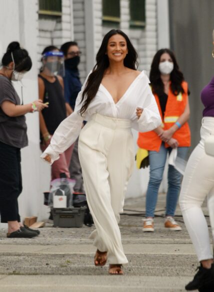 Shay Mitchell bust dance moves at Revlon commercial shoot