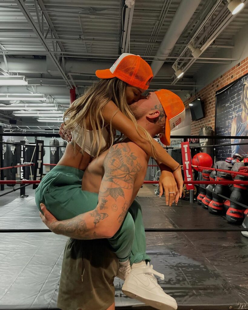 Julia Rose and Jake Paul kissing.