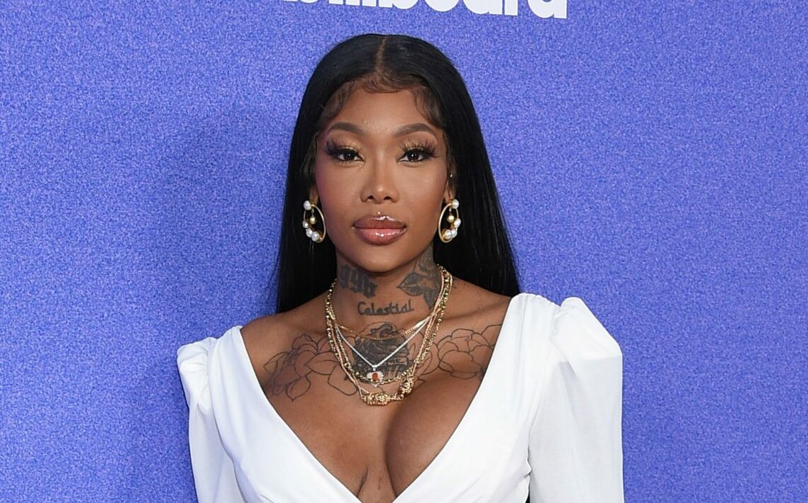 Summer Walker At The Billboard Women In Music Red Carpet 