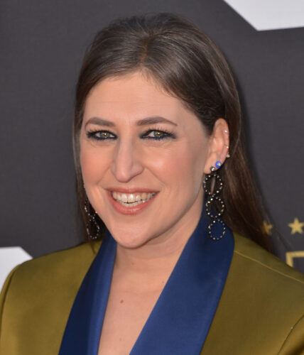 Mayim Bialik at the 27th Critics' Choice Awards, Arrivals, Los Angeles 13 March 2022