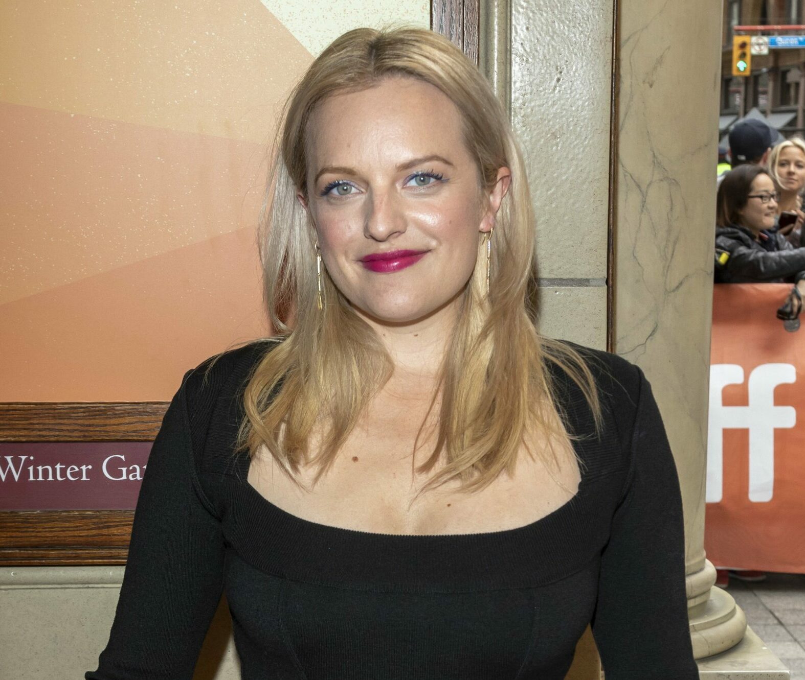 Elisabeth Moss attends the premiere of 'Her Smell' during the 43rd Toronto International Film Festival, tiff, at Wintergarden Theatre in Toronto, Canada.