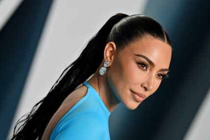 Kim Kardashian at the 2022 Vanity Fair Oscar Party