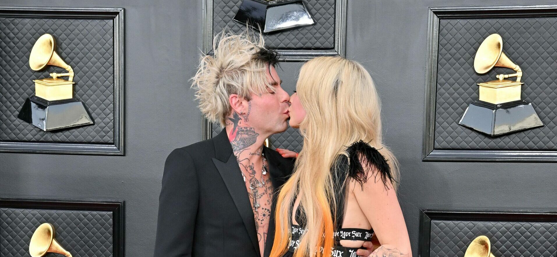 Avril Lavigne and Mod Sun
