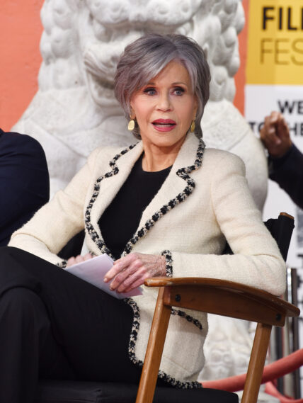 Lily Tomlin Hand and Footprint ceremony held at the TCL Chinese Theatre on April 22, 2022 in Hollywood, Pictured: Lily Tomlin and Jane Fonda.