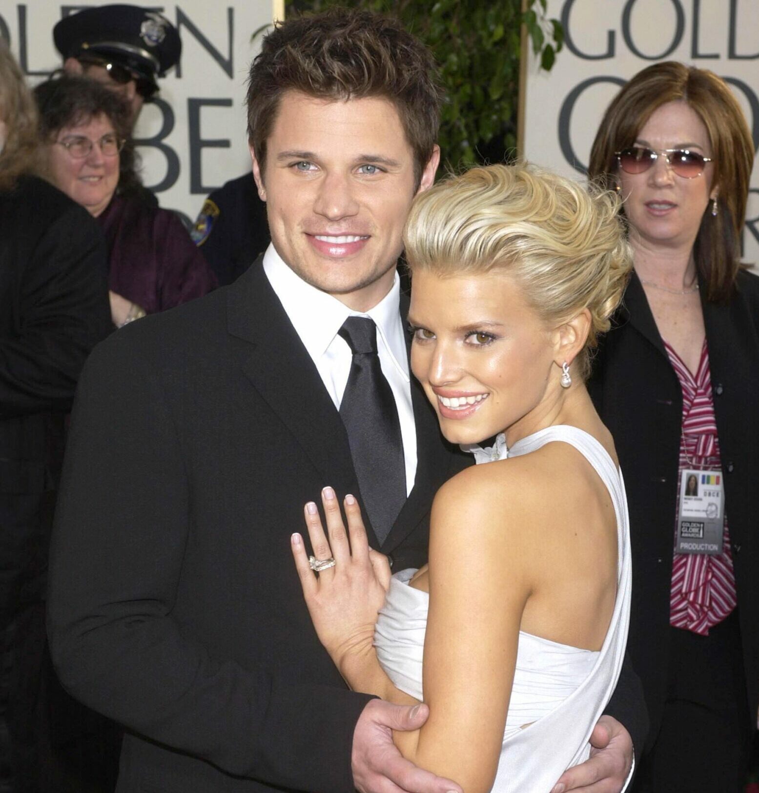 Nick Lachey and Jessica Simpson at the 61ST ANNUAL GOLDEN GLOBE AWARDS.
