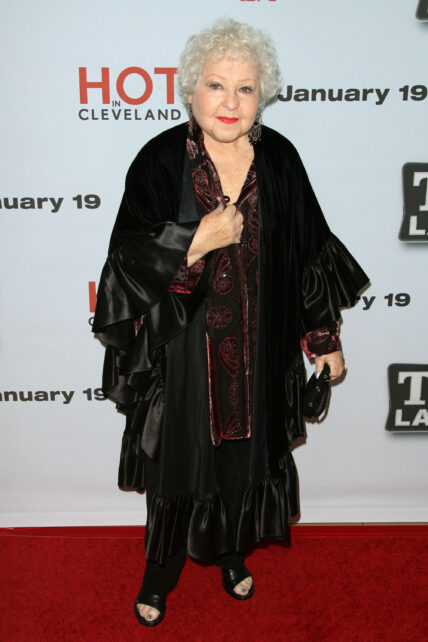 hot in cleveland 110111