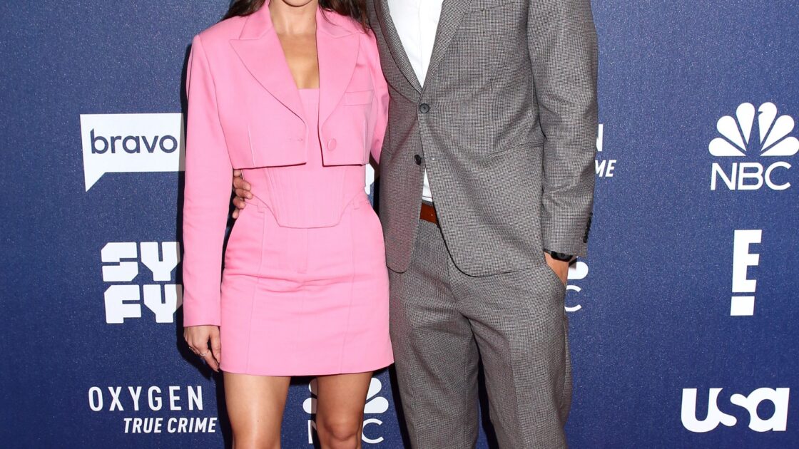 NBCUniversal 2022 Upfront held at The Mandarin Oriental Hotel on May 16, 2022 in New York City, NY ©Steven Bergman/AFF-USA.COM. 16 May 2022 Pictured: Sarah Hyland and Wells Adams.