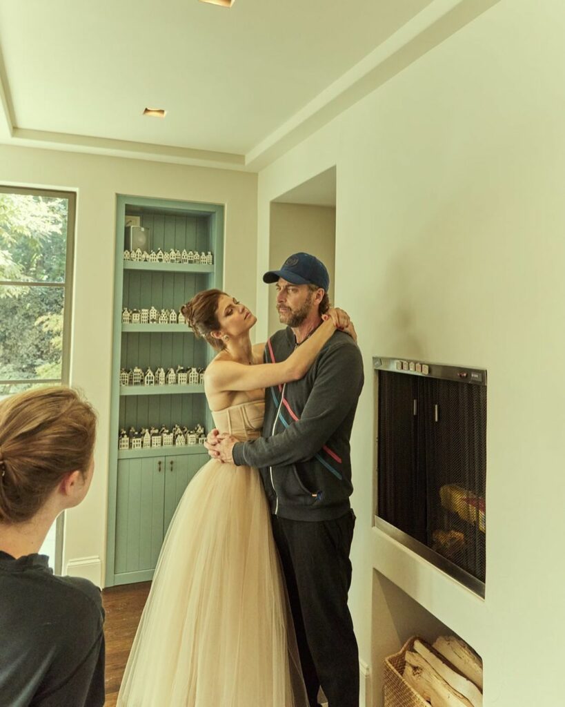 Alexandra Daddario got married to Andrew Form