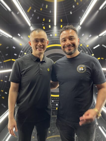 Top Crypto Influencer Andres Meneses Celebrates Binance's 5th Anniversary, Paris Hilton Approves!