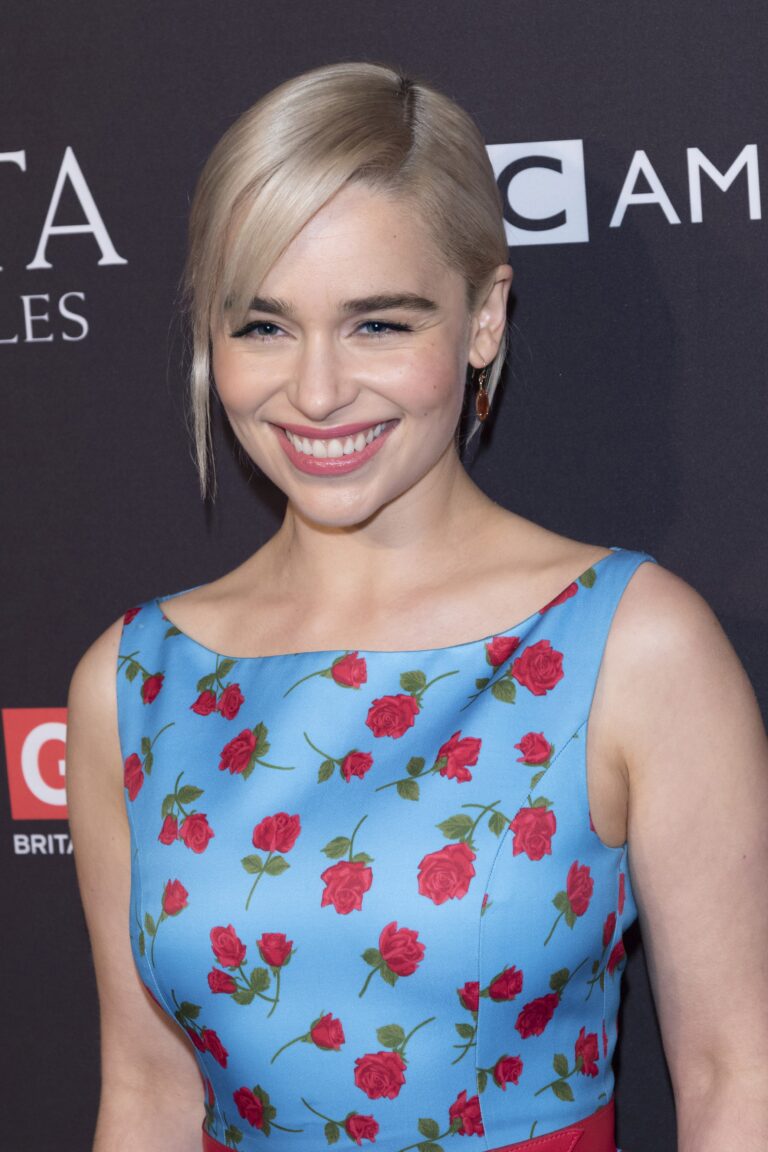 Emilia Clarke attends the 2018 American Music Awards at Microsoft Theatre in Los Angeles, USA