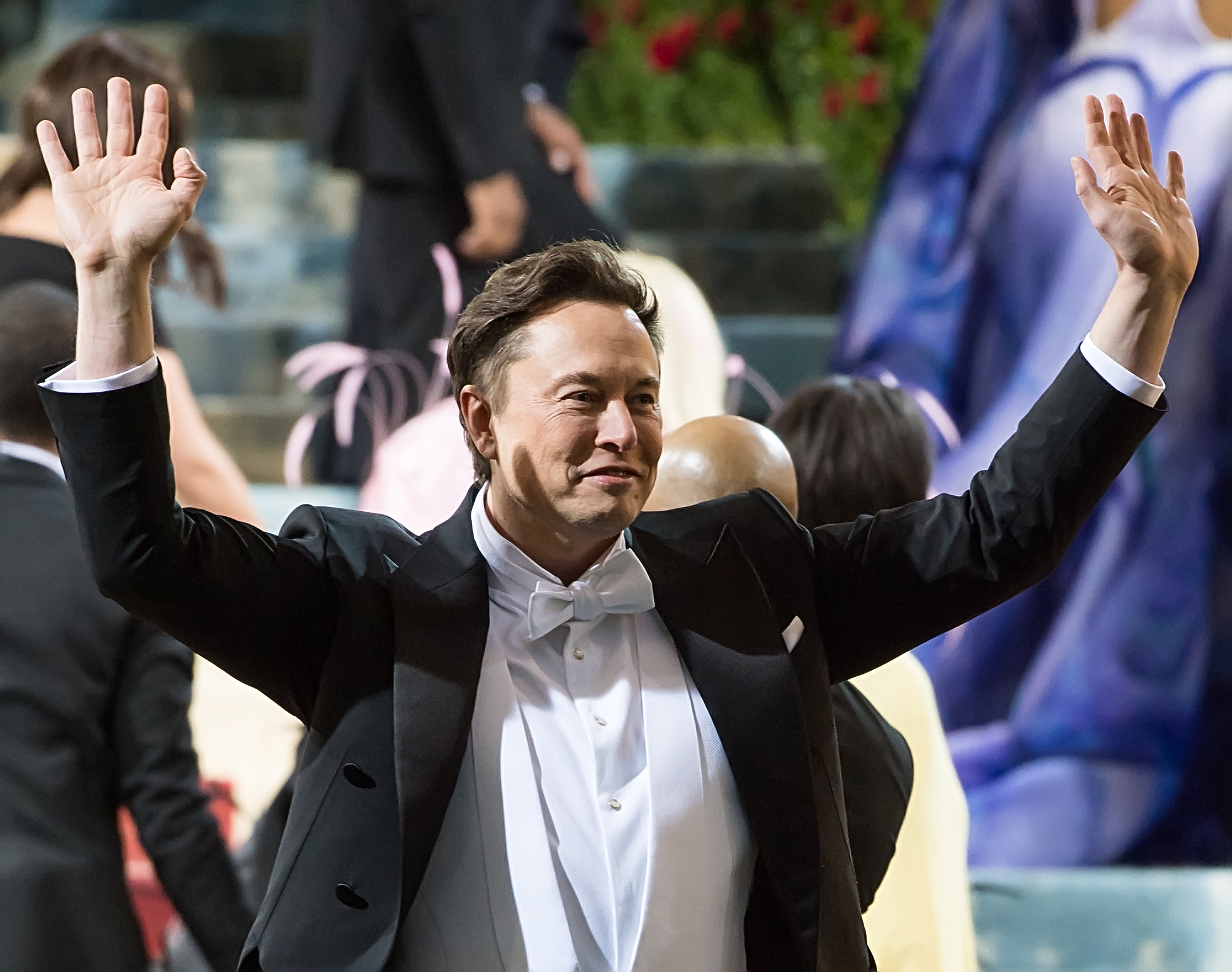 Elon Musk at The 2022 Met Gala Celebrating "In America: An Anthology Of Fashion" in New York City - ArrivalsElon Musk at The 2022 Met Gala Celebrating "In America: An Anthology Of Fashion" in New York City - Arrivals