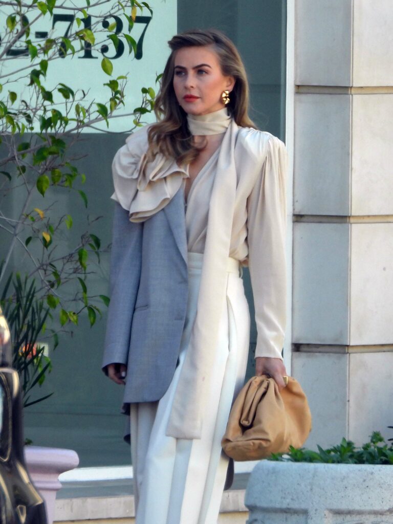 Julianne Hough looks super stylish while on a photoshoot in Beverly Hills