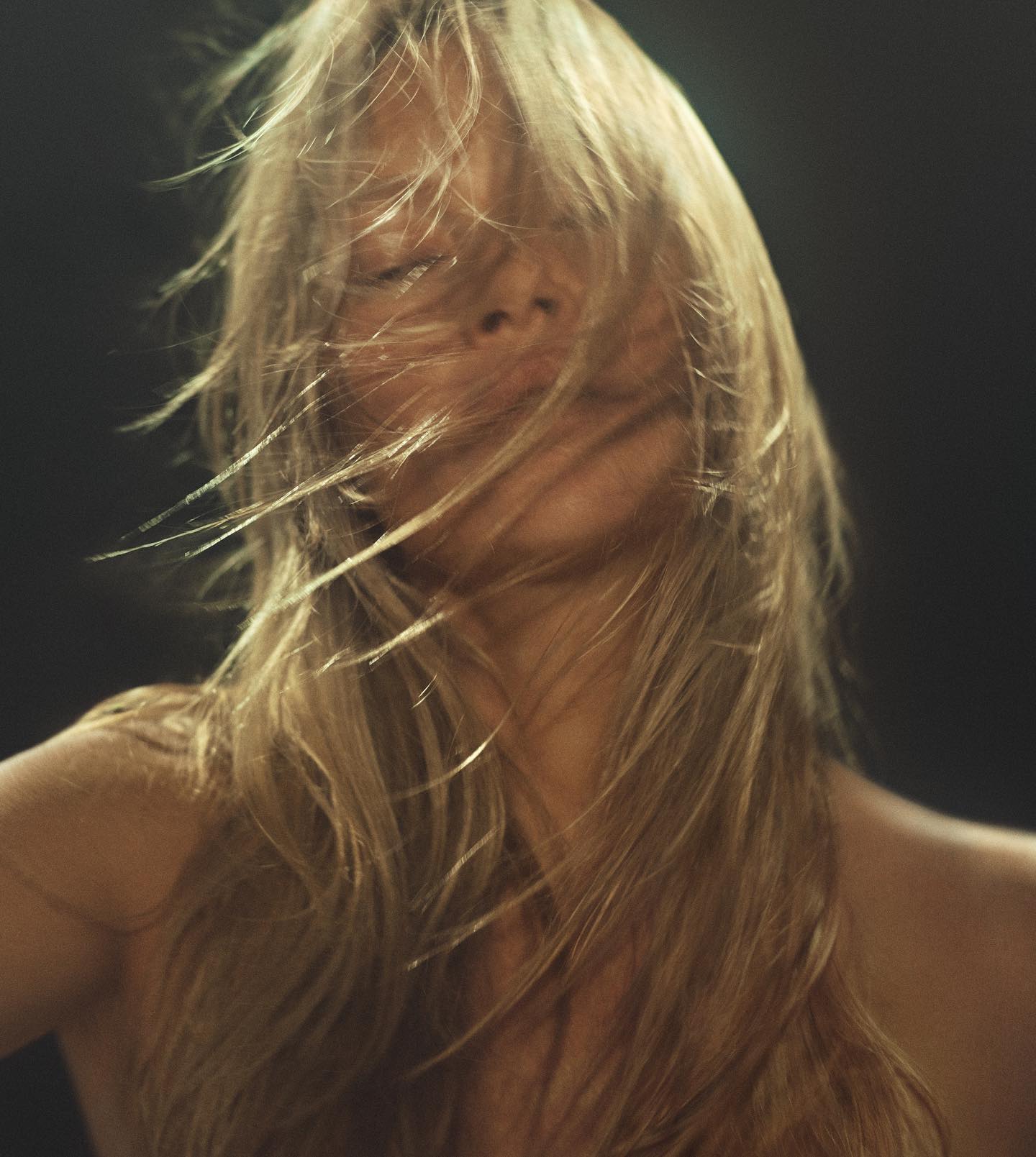 Kate Moss advertising her wellness brand Cosmoss