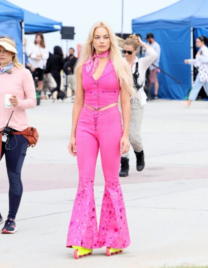 'Barbiecore' Is This Season's Hottest It-Girl Aesthetic