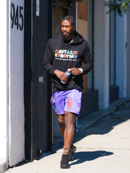 Olivia Jade outside apos Dancing With The Stars apos Rehearsal Studio