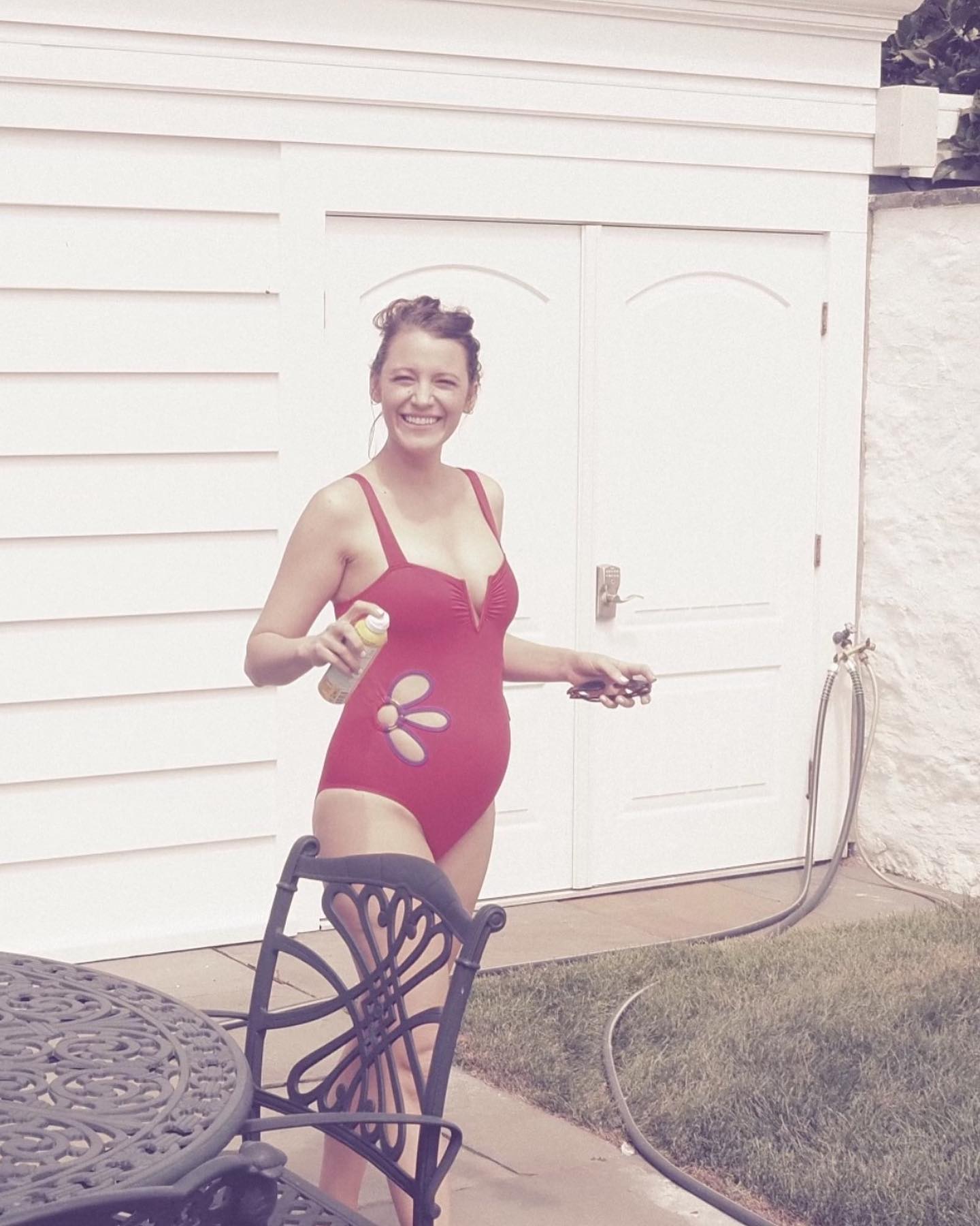 Blake Lively pregnancy photo dump