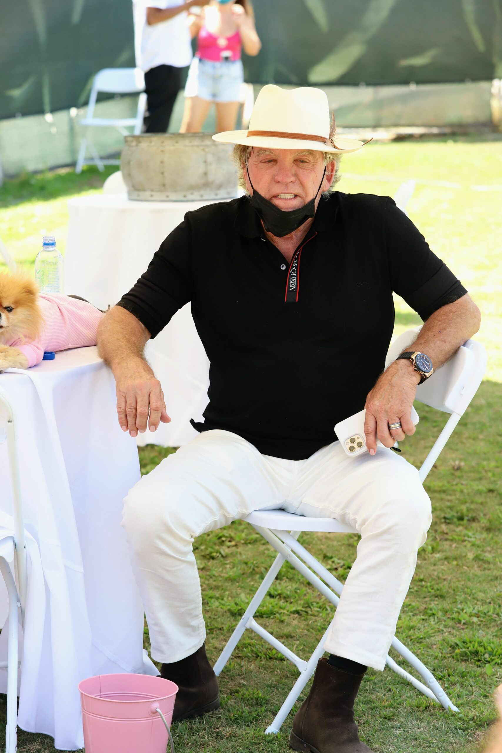 Lisa Vanderpump throws a quot World Dog Day quot event and invites Iggy Azalea and friend Lance Bass