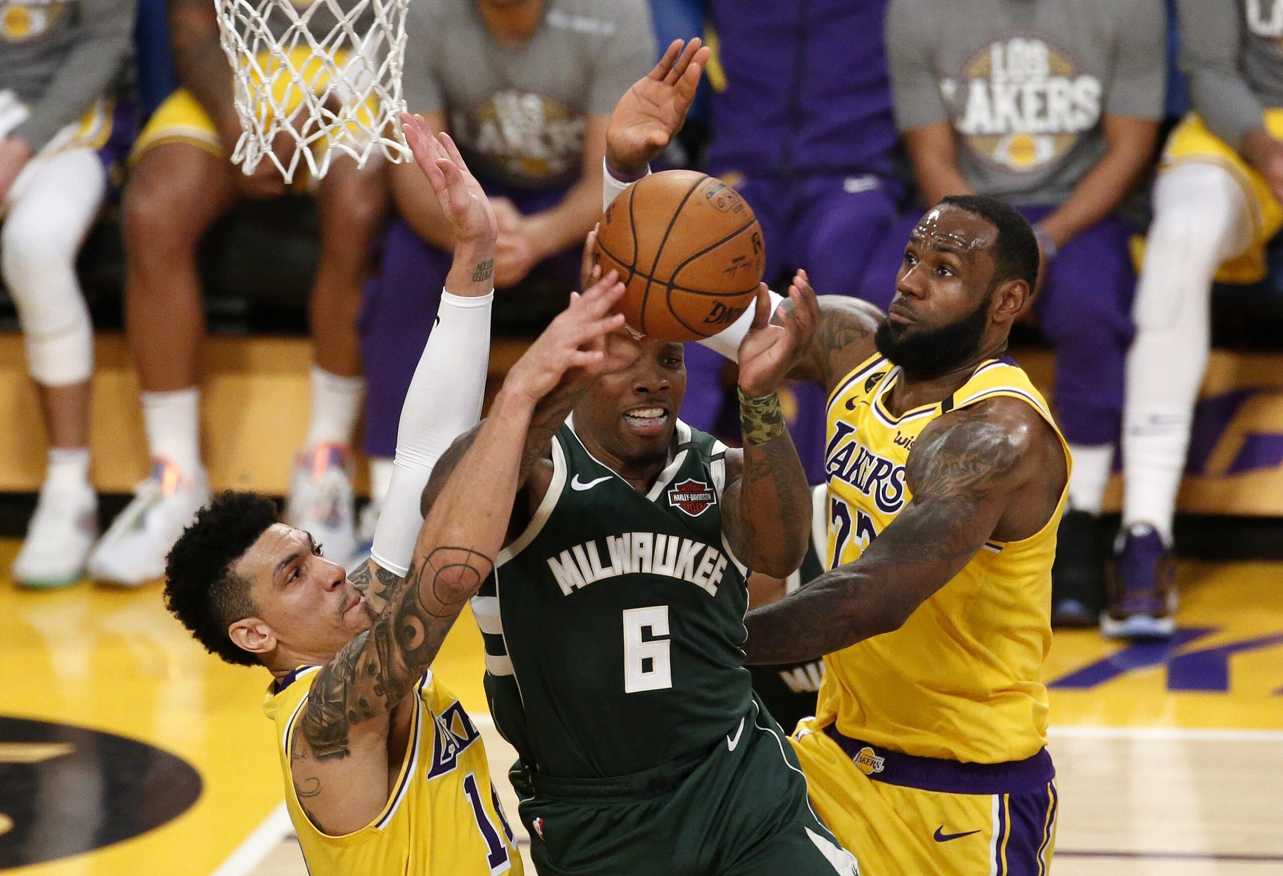 Eric Bledsoe NBA 2020: Lakers 113:103 Bucks