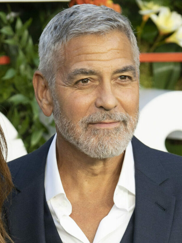Julia Roberts and George Clooney at the ‘Ticket to Paradise’ World Premiere at the Odeon Luxe, Leicester Square, London UK.