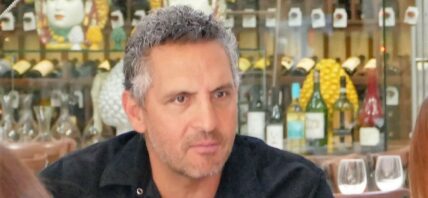 RHOBH apos s Mauricio Umansky seen having business lunch admist real estate lawsuit