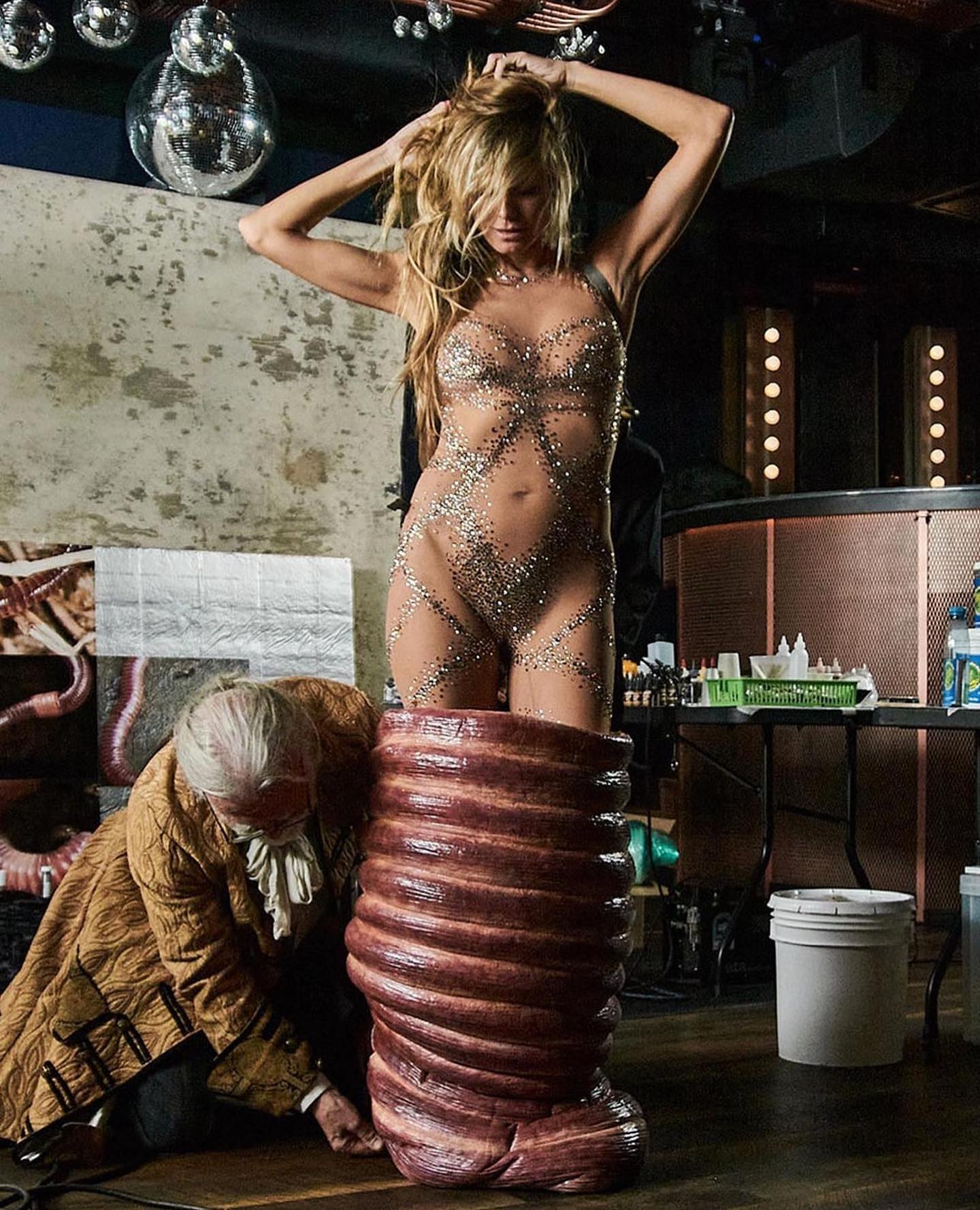 Heidi Klum covered in glitter