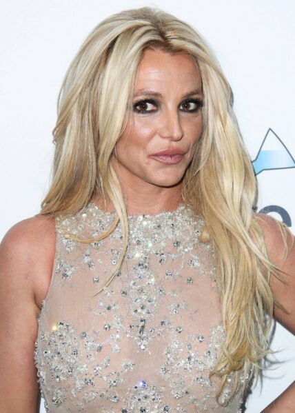 Britney Spears wearing Giuseppe Zanotti Harmony Sandals arrives at the 4th Annual Hollywood Beauty Awards