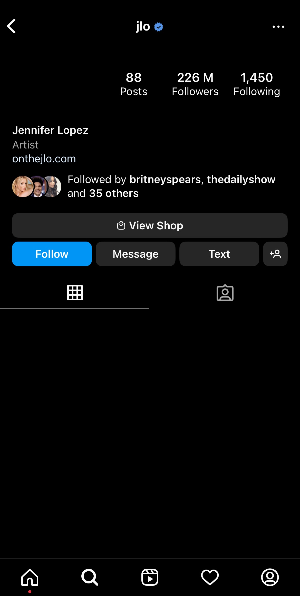 Jennifer Lopez wipes social media clean