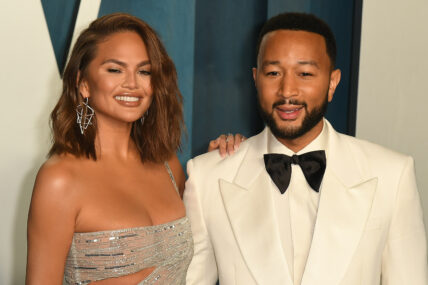 Chrissy Teigen and John Legend at 2022 Vanity Fair Oscar Party
