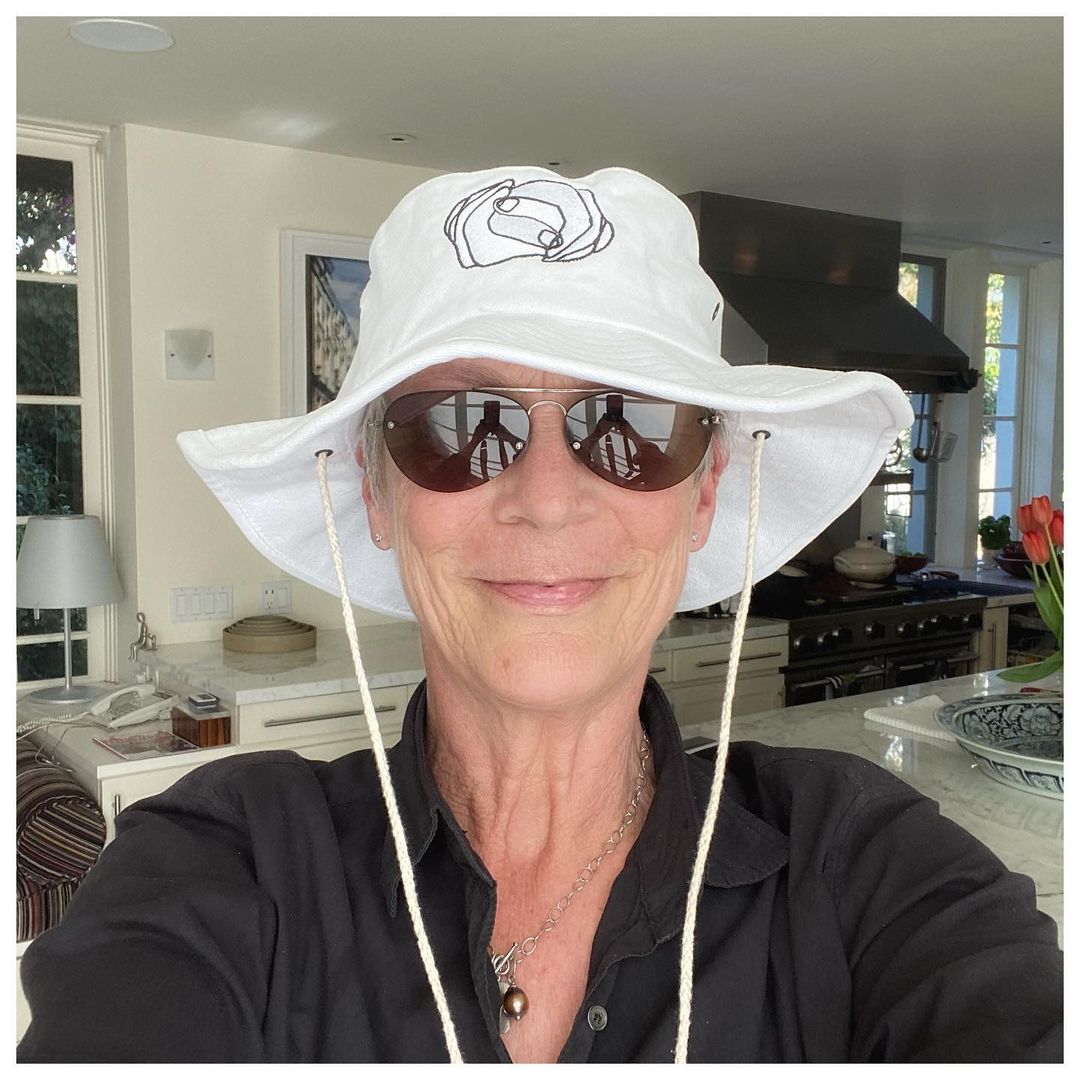 Lindsay Lohan Wishes Movie Mom Jamie Lee Curtis Happy Bday