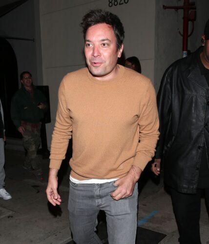 Jimmy Fallon is seen leaving dinner at Craig apos s Restaurant in West Hollywood