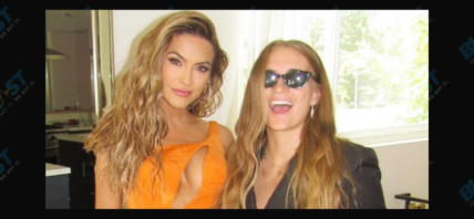 Chrishell Stause Flips Out At The PCAs For Barring Partner G Flip