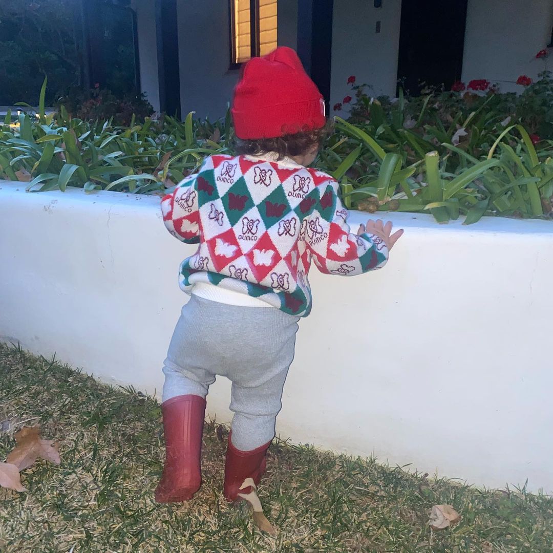 Halsey gives a look at her Christmas 2022 celebration