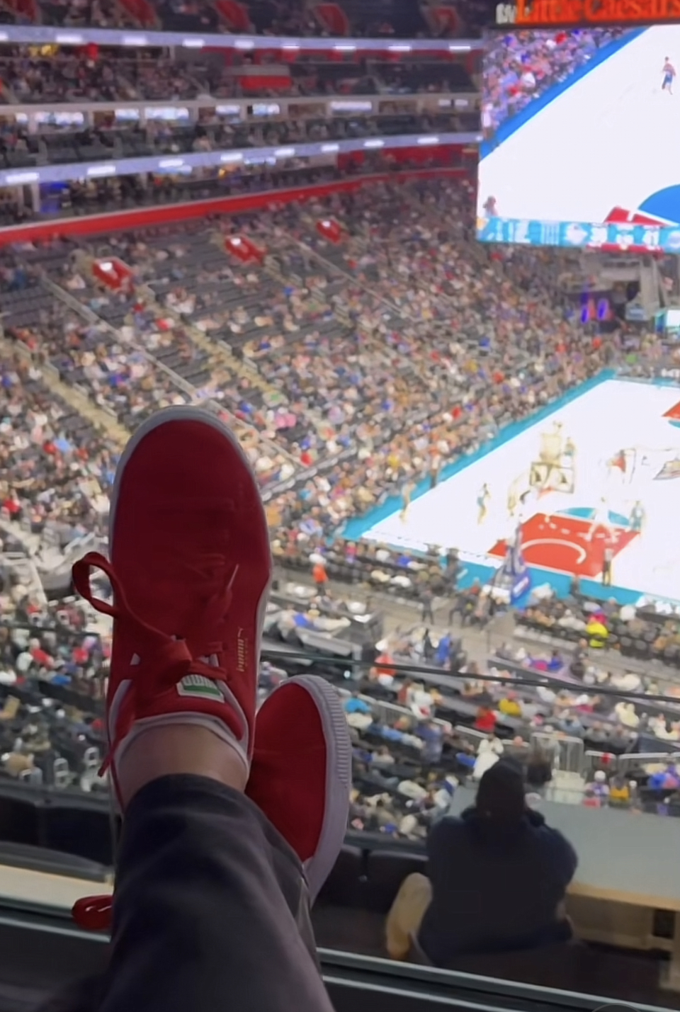 Hailie Jade at Detroit Pistons game