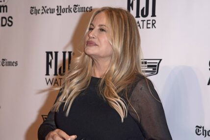 Jennifer Coolidge attends the 2021 Gotham Awards