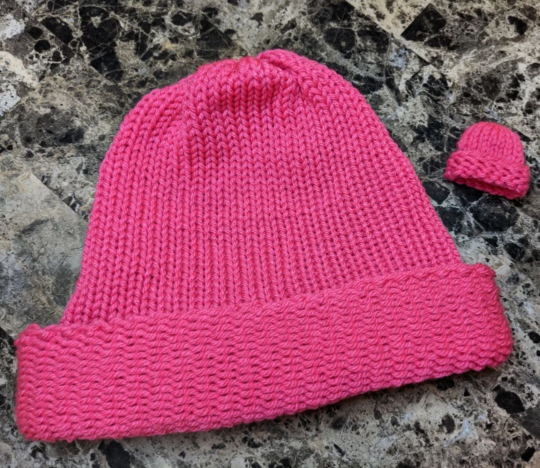 Howie the Crab and his mom's matching hats