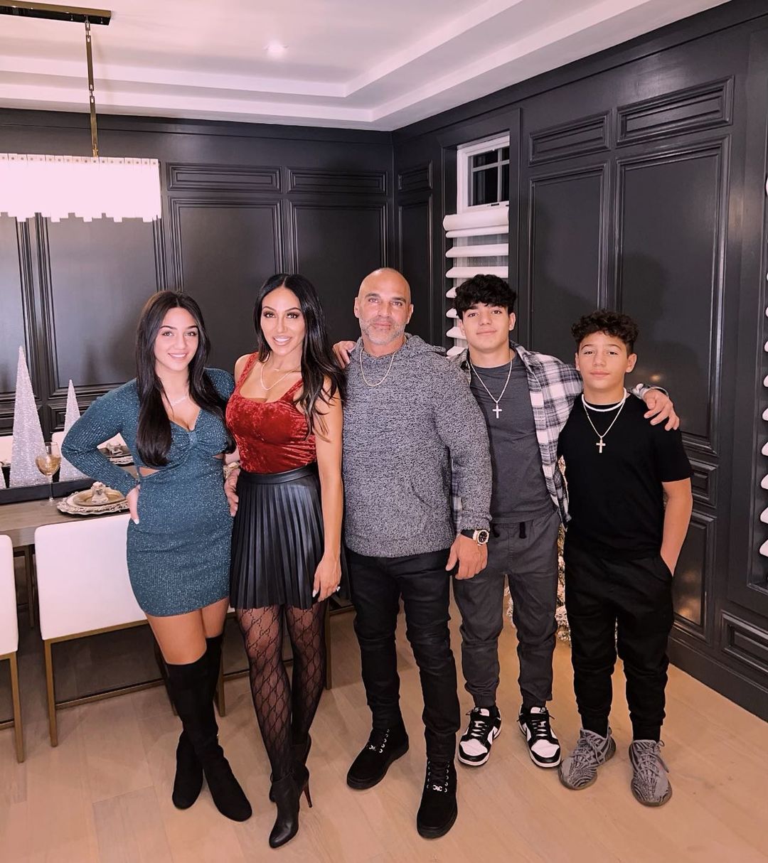 The Fight Continues: Teresa Giudice & Family Have Zero Holiday Plans Together