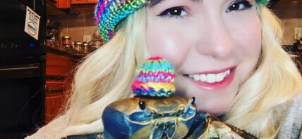 Howie the Crab and her Mom