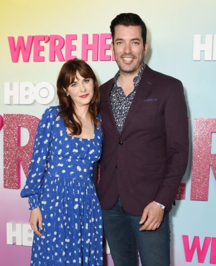 Zooey Deschanel and boyfriend Jonathan Scott