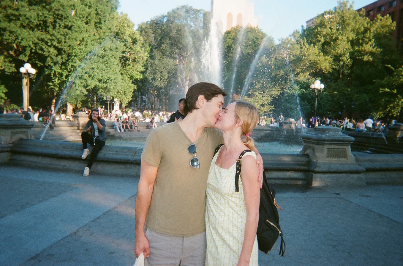 Justin Long and Kate Bosworth chronicle their relationship on her 40th birthday