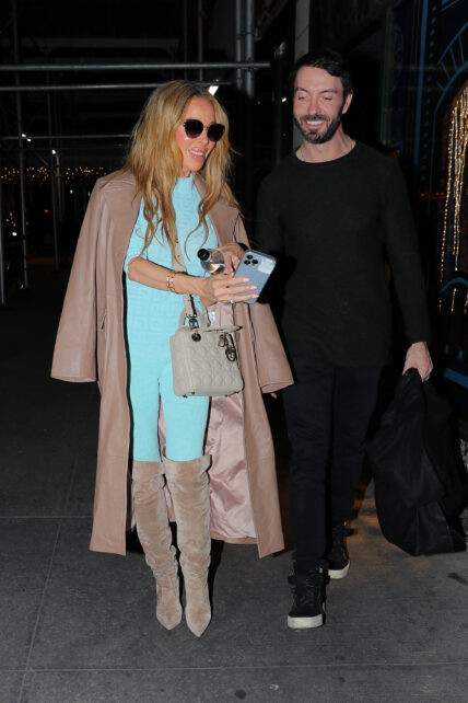 Lisa Hochstein is all smiles as she leaves a lunch date in NYC with handsome entrepreneur Jody Glidden