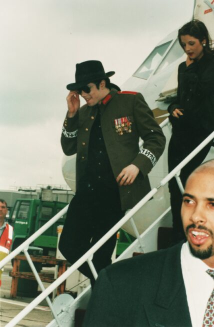 Michael Jackson and his wife Lisa Marie Presley