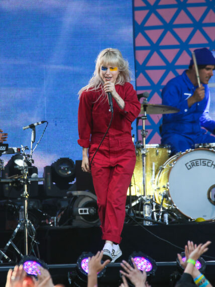 Hayley Williams of apos Paramore apos at apos Jimmy Kimmel Live apos